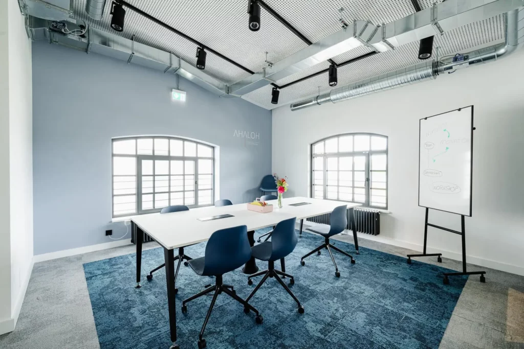 Meetingraum Ahaloh im Satelliten The Malt in München Allach | 1000 Satellites bietet Eventmöglichkeiten in München, Hamburg und der Region Rhein-Neckar
