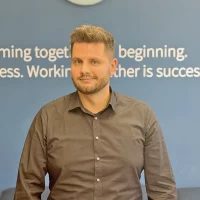 Christian-Geiling-1000-Satellites